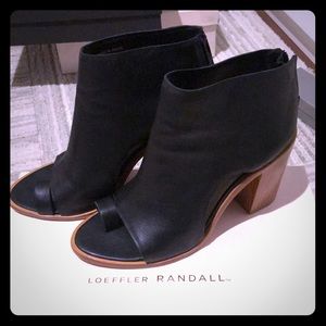 Loeffler Randall Gigi Size 7.5